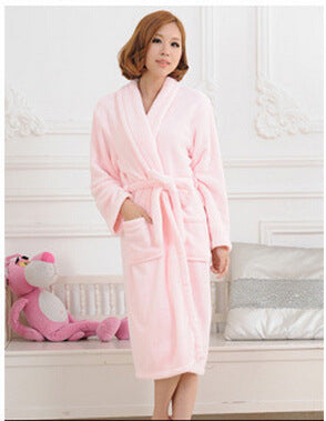 Bademantel-Pyjama