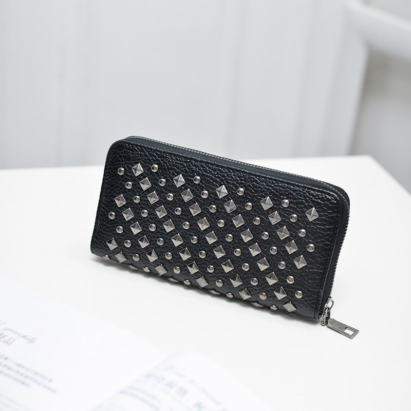 Version of the new Punk Rivet Long Wallet Fashion Simple Clutch Large Capacity Multi-Card Pocket Wallet