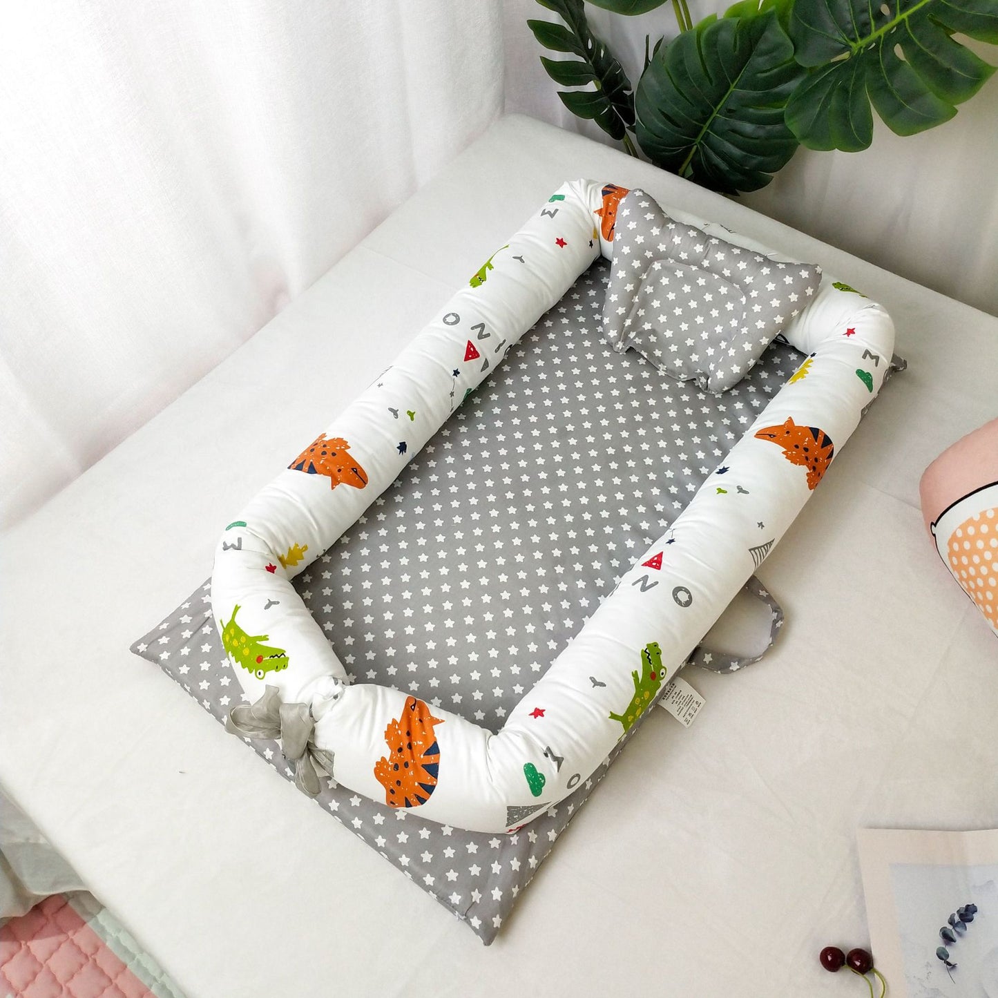 Portable crib removable and washable foldable bionic bed for newborns