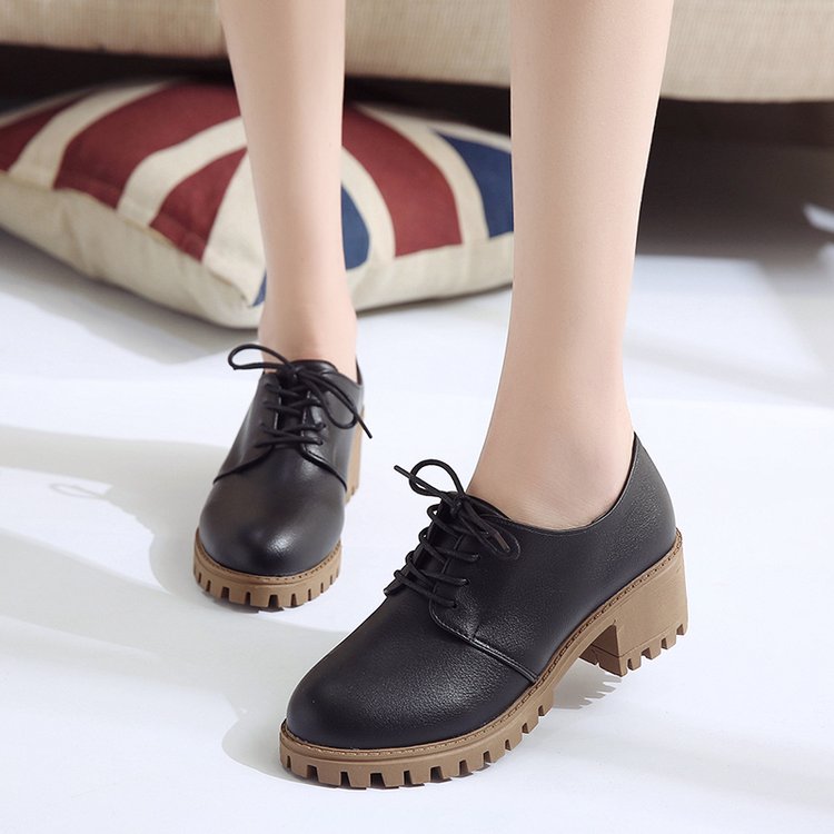 Small leather shoes for women spring 2024 new retro chunky shoes for women Korean version of the flat student mid-heeled shoes