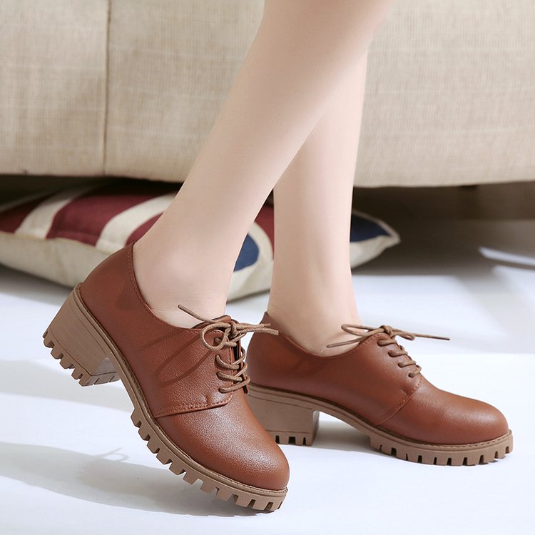 Small leather shoes for women spring 2024 new retro chunky shoes for women Korean version of the flat student mid-heeled shoes