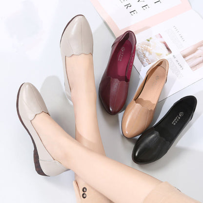New comfortable flat leather shoes with soft sole for women