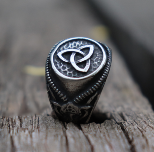 Dominanter Vintage-Ring-Männerschmuck