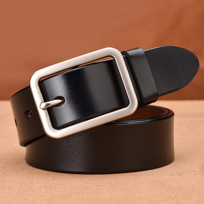 Leather belt with belt buckle