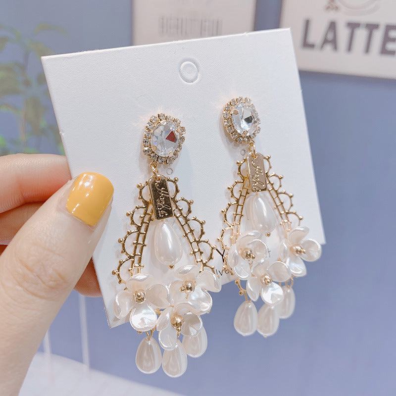 Drop shaped earrings made of 925 silver needle with retro baroque crystal beads