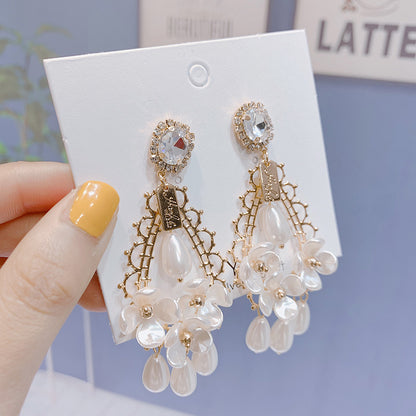 Drop shaped earrings made of 925 silver needle with retro baroque crystal beads