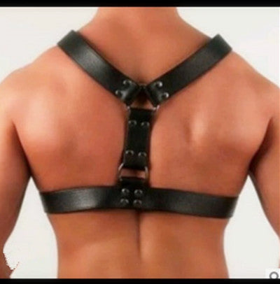 A wide belt and chest strap