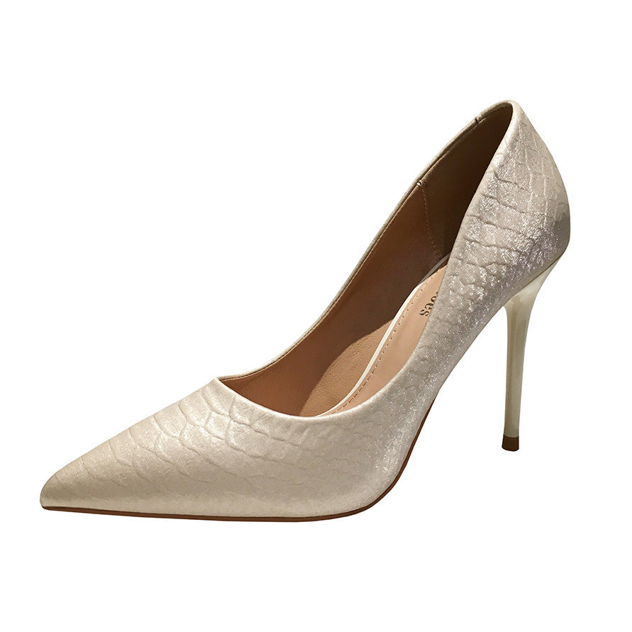 Women's pointed high heel pumps