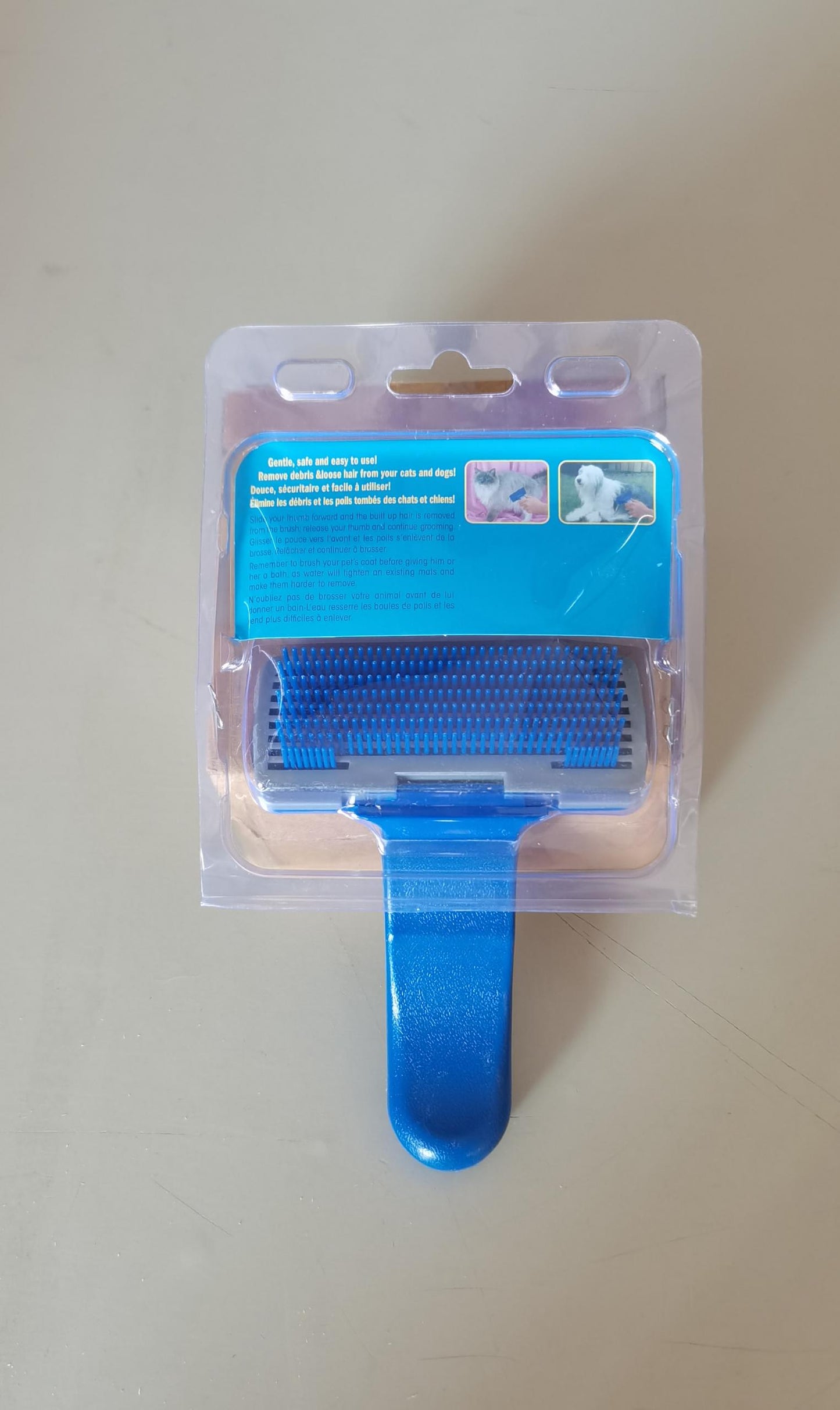 Pet Brush Comb for Puppies Dogs and Cats Self Cleaning Combs Hair Clippers Grooming Tools for Dogs Animals Pet Cleaning Accessories 
