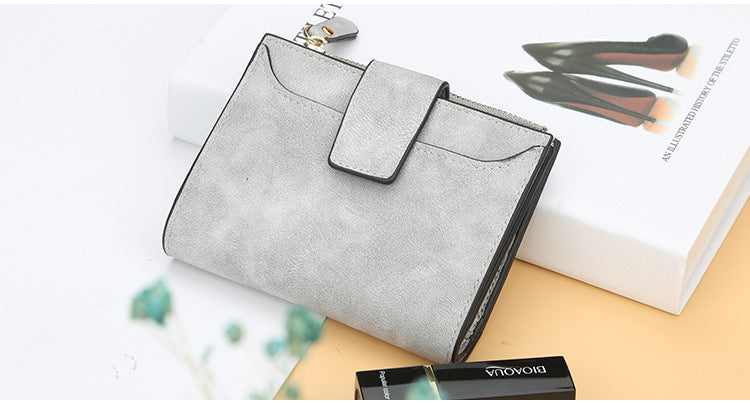 mode Frauen Brieftaschen Kostenloser Name Gravur Neue Kleine Brieftaschen Zipper PU Leder Qualität Weibliche Geldbörse Karte Halter Brieftasche