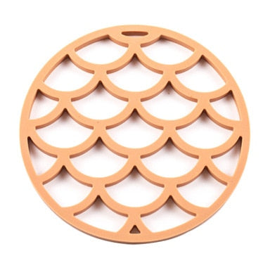 Round Dining Table Mat Coaster Cup Hollow Out Fish Scale Flower Design Kitchen Insulation Hot Pad Silicone Placemat