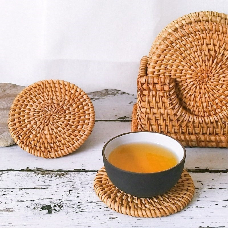 Cup Mat Round Natural Rattan Hot Pad ,Hand Woven Hot Insulation Placemats Table Padding Kitchen Decoration Accessories