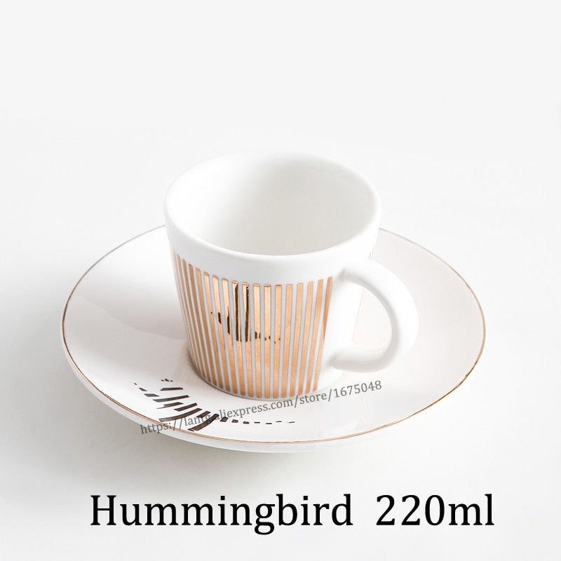 Kreative Pferd Anamorph Tasse Spiegel Reflexion Tasse Hummingbird Becher Luycho Kaffee Tee-Set Mit Bahn 90ml-220ml