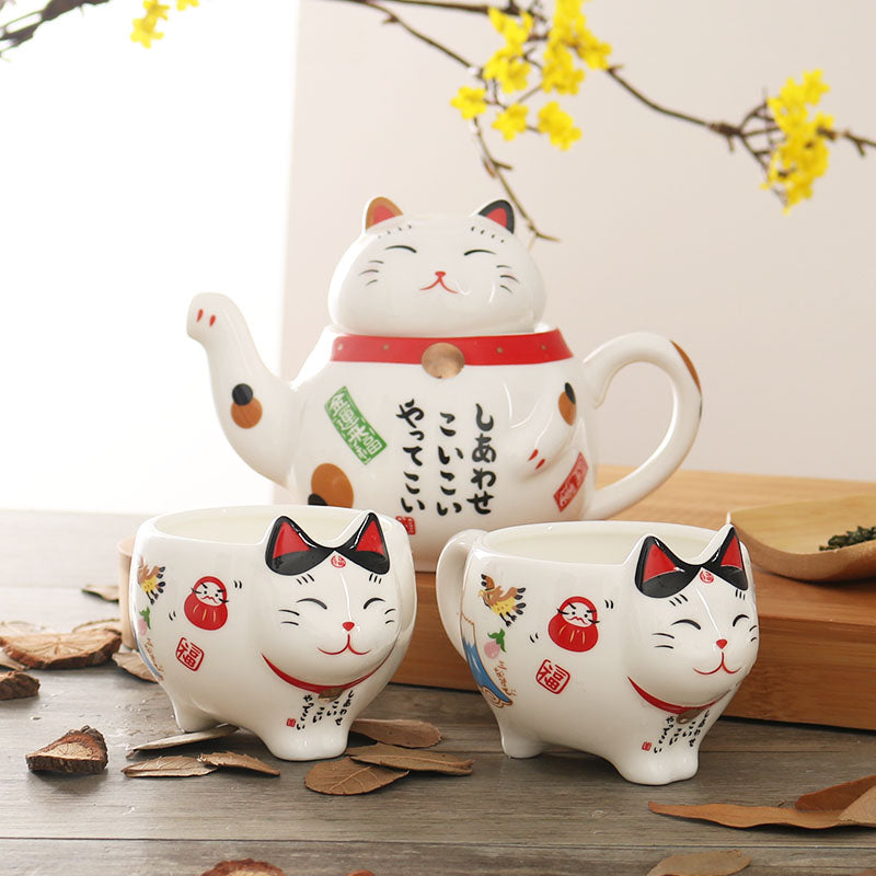 Cute Japanese Lucky Cat Porcelain Tea Set Creative Maneki Neko Ceramic Tea Cup Pot with Strainer Lovely Plutus Cat Teapot Mug