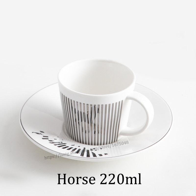 Kreative Pferd Anamorph Tasse Spiegel Reflexion Tasse Hummingbird Becher Luycho Kaffee Tee-Set Mit Bahn 90ml-220ml