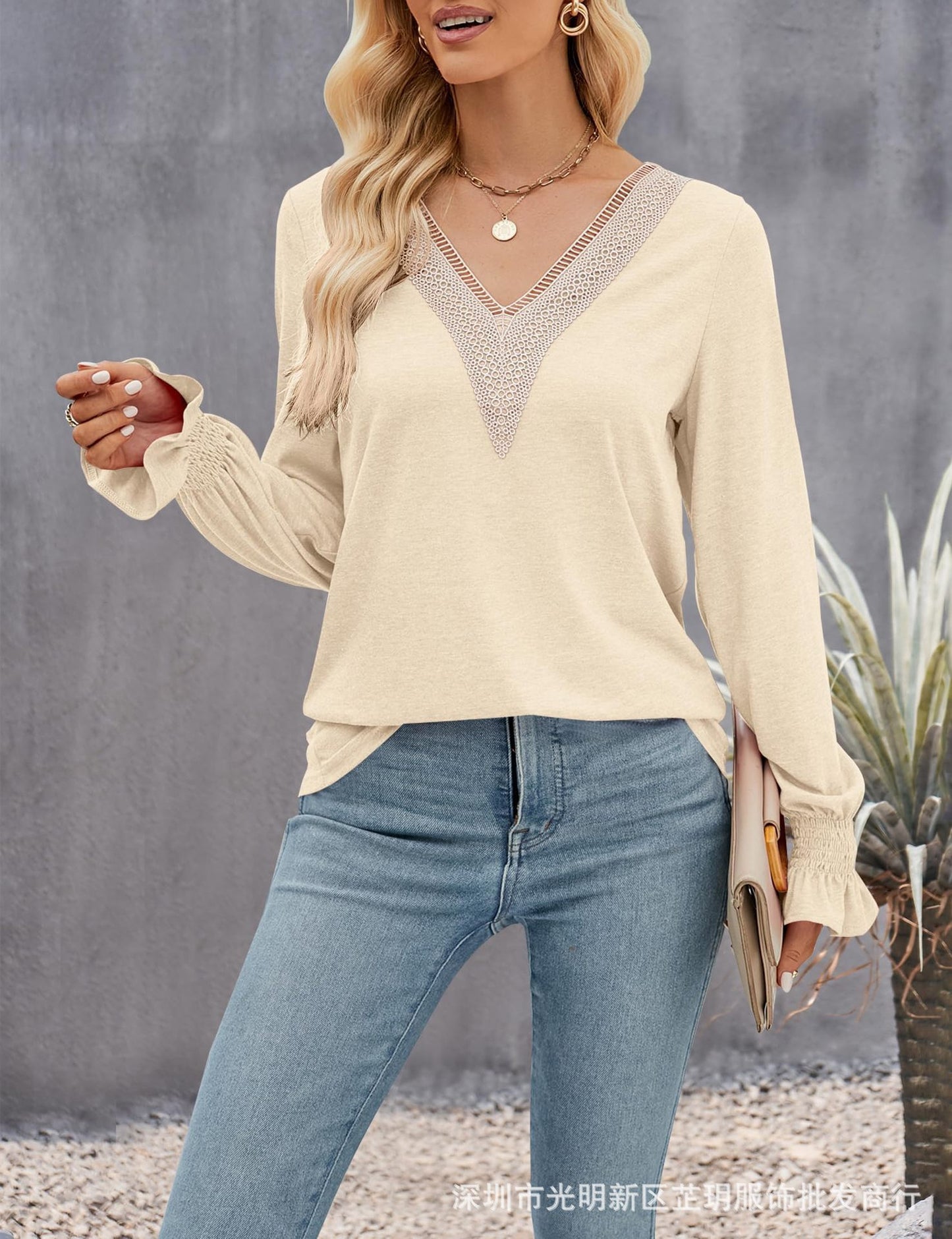 Women's V-neck long sleeve t-shirt