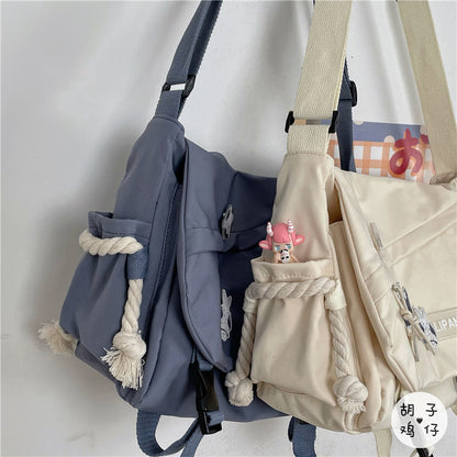 Shoulder bags for teenagers