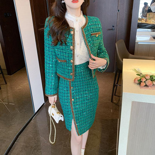 Elegant green tweed coat with irregular sheath skirt