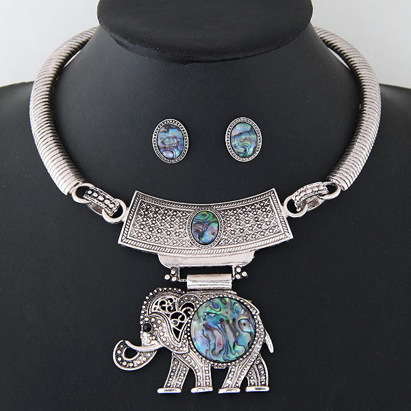 Simple and cute metal elephant collar necklace earring set