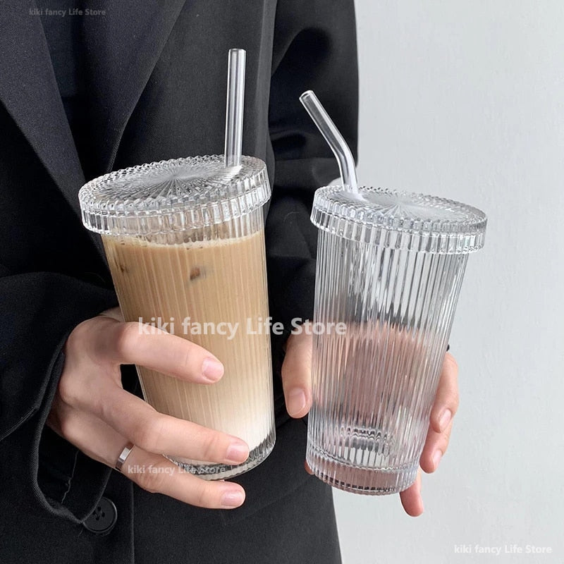 375Ml Einfache Streifen Glas Tasse Mit Deckel und Stroh Transparent Blase Tee Tasse Saft Glas Bier Können Milch Mokka tassen Frühstück Becher